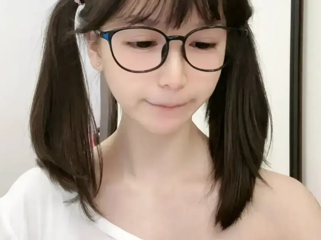 《萌小栖》天才交易员咯咯哒vlog原视频全集免费畅播_完整版资源下载-《萌小栖》极速获取-《天才交易员萌小栖》纯净观影沉浸感拉满-高清资源值得二刷细品咯咯哒的一天