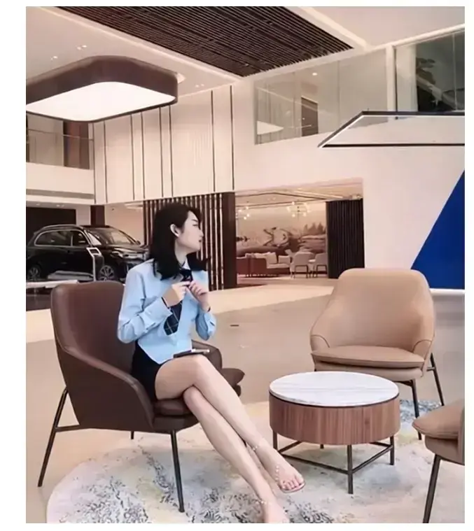 佳木斯新玛特迪桑特女销售事件完整现场视频-佳木斯导购事件完整版在线观看-后续结果意想不到免费播放